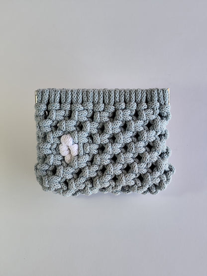 Monedero "Beso de Flor" · Pequeño tesoro artesanal ·