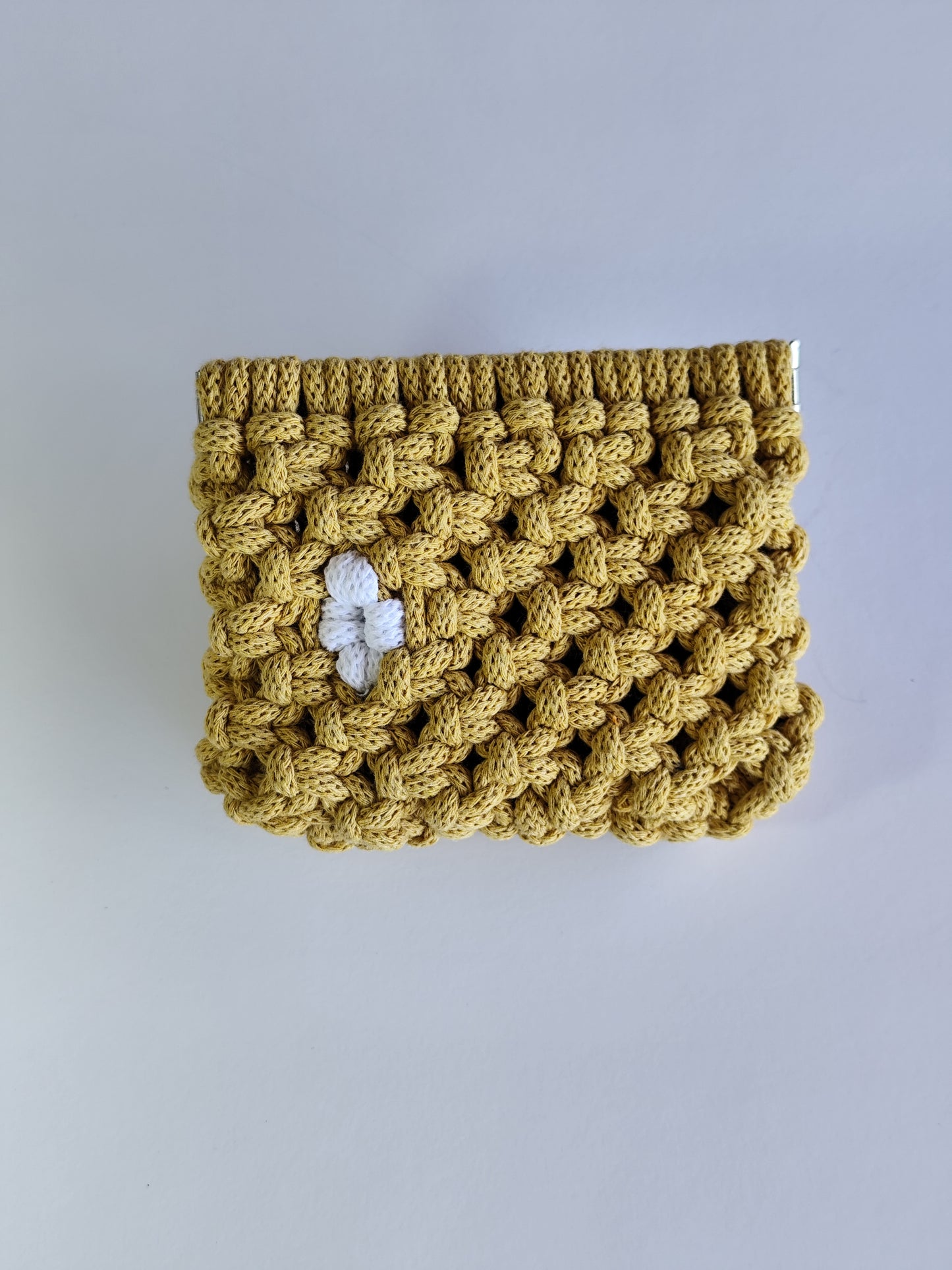 Monedero "Beso de Flor" · Pequeño tesoro artesanal ·