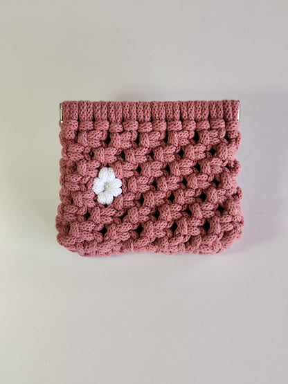 Monedero "Beso de Flor" · Pequeño tesoro artesanal ·